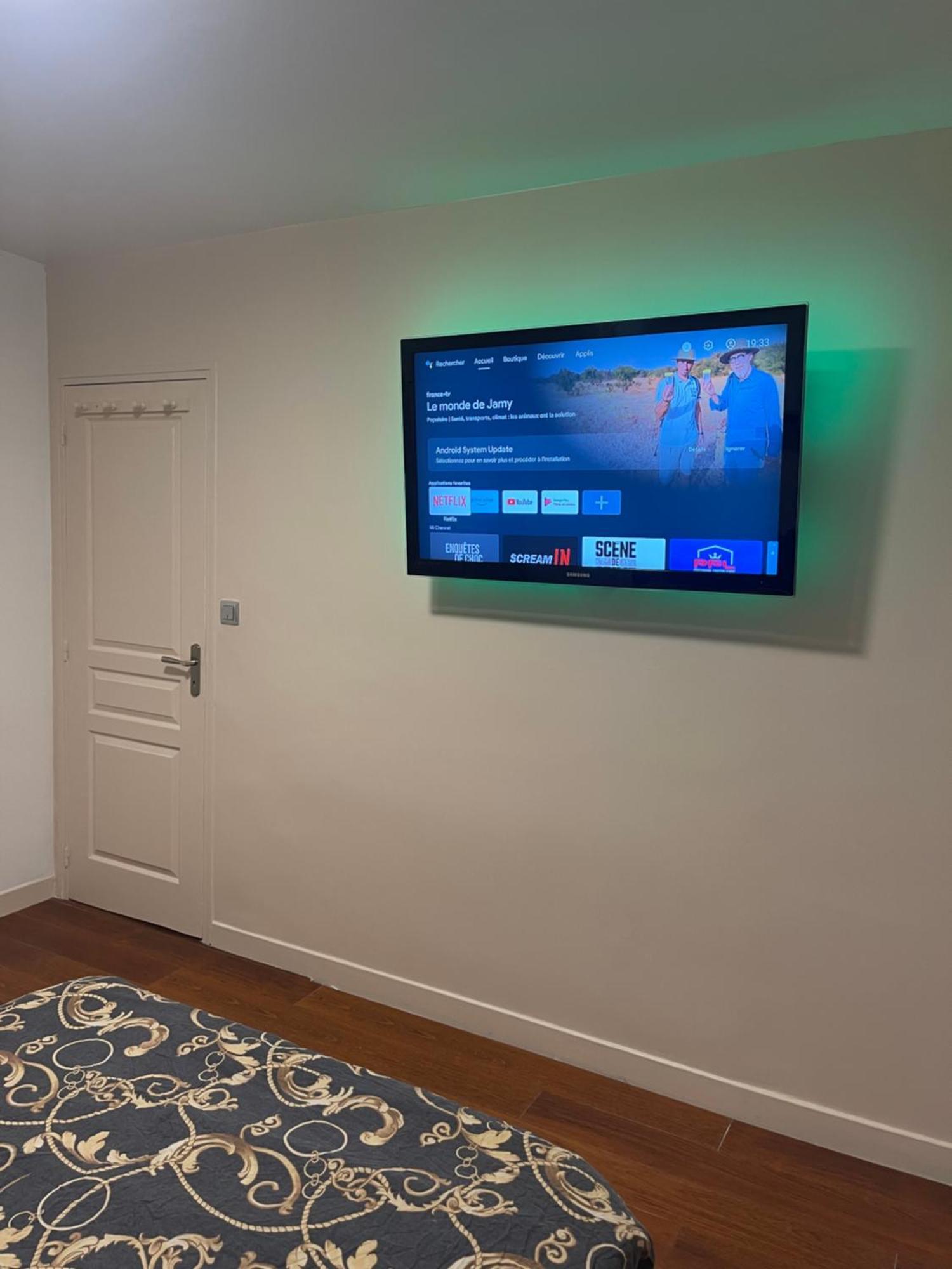Appartement 3 Pieces En Face La Gare De Creil Ngoại thất bức ảnh